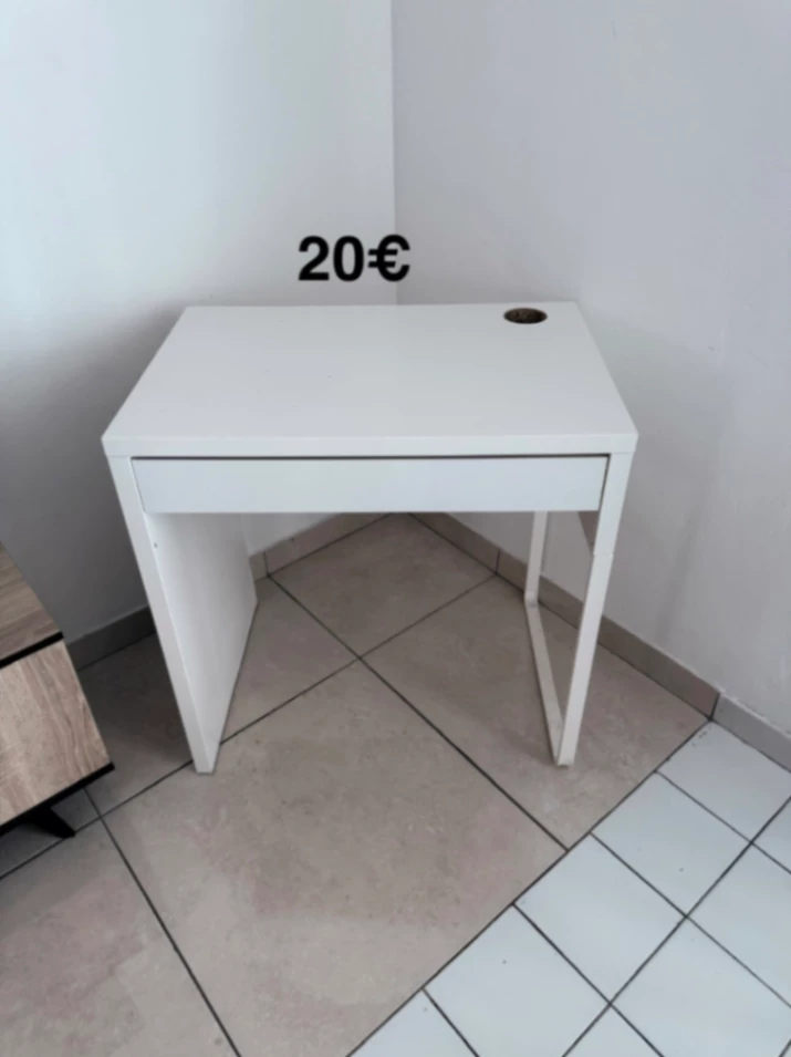 Petit bureau