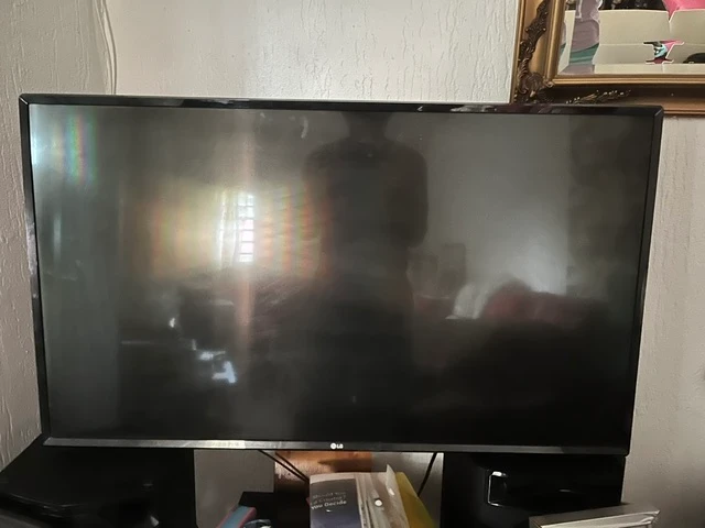 Télévision LG Smart TV 43" (109 cm) – 150 € (Négociable)