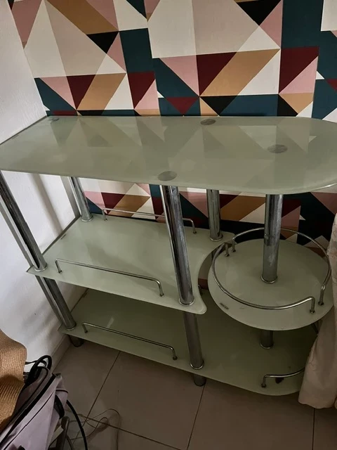 Meuble design en verre – Meuble TV / Buffet bas / Rangement déco
